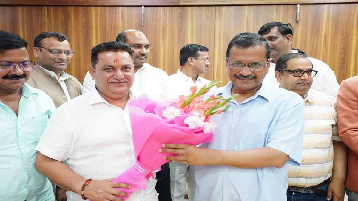 अरविंद केजरीवाल संग मुलाकात के दौरान बाली