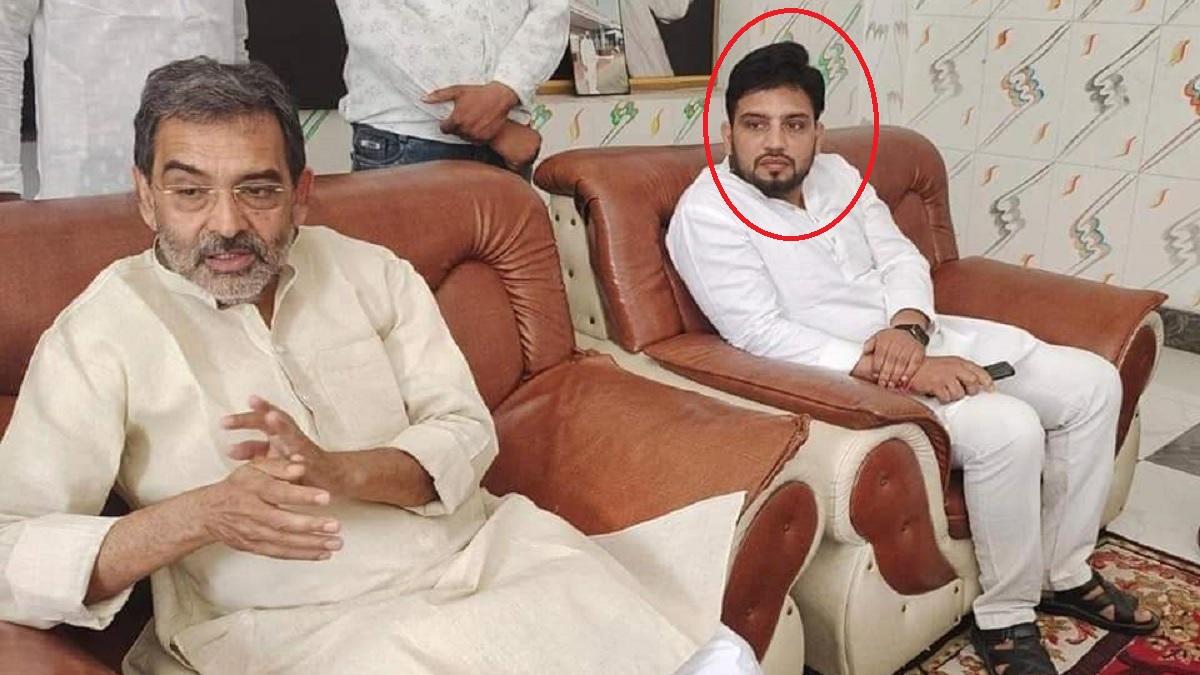 शक्ति कुमार पहले राष्ट्रीय लोक समता पार्टी से जुड़ा था. अब वह जदयू का सदस्य है.