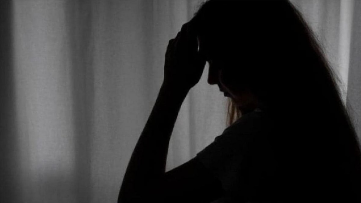 मुंबई में 19 वर्षीय लड़की का गैंगरेप (सांकेतिक)