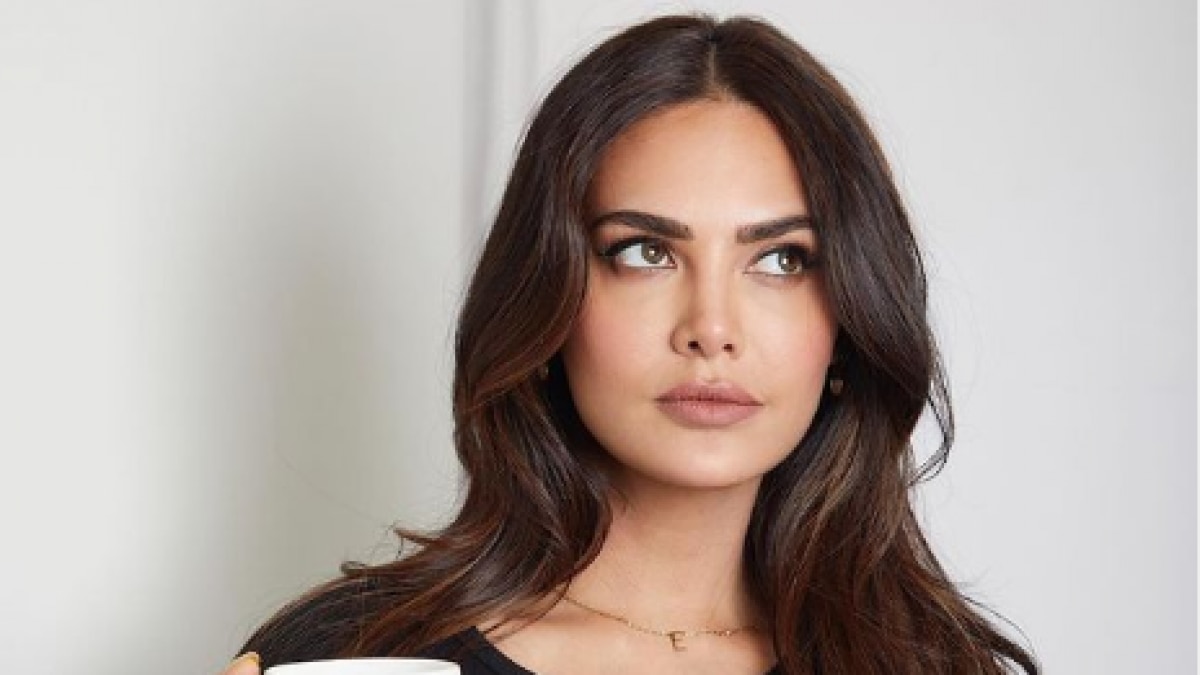 ईशा को शूट करते हुए एंजेलिना जोली व लारा दत्ता को क्यों याद करते थे प्रकाश झा?