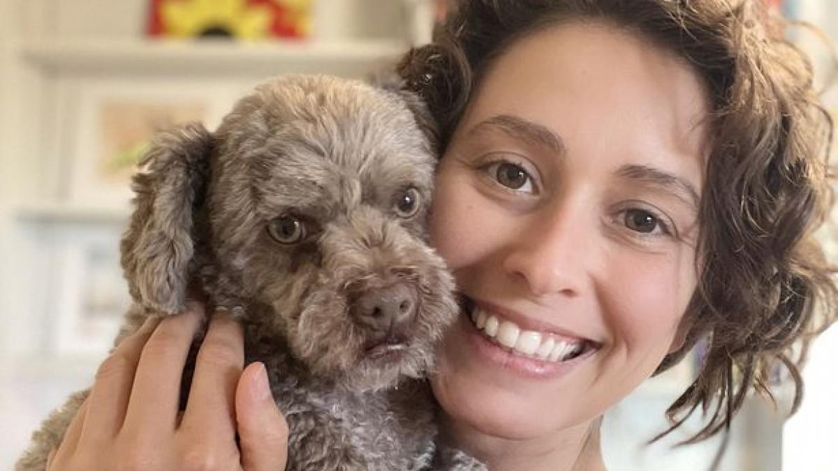 जानवरों के साथ एक सेशन के लिए 30 हजार रुपए लेती है ये लड़की (Credit- Nikki Vasconez/Facebook)