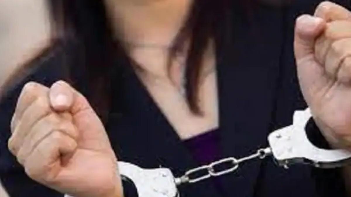 रेप का झूठा मामला दर्ज कराने वाली लड़की को पुलिस ने गिरफ्तार कर लिया है. -सांकेतिक तस्वीर