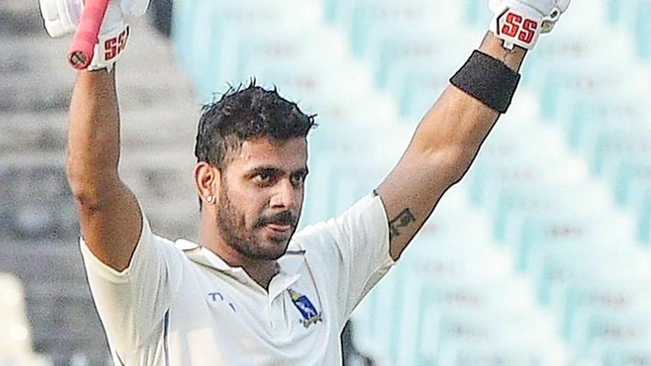 Manoj Tiwari Ranji Trophy: खेल मंत्री ने रणजी में शतक जड़कर इतिहास रचा, बंगाल टीम सेमीफाइनल में - Ranji Trophy 2022 semifinal Bengal Team Sports minister Manoj Tiwary century tspo - AajTak