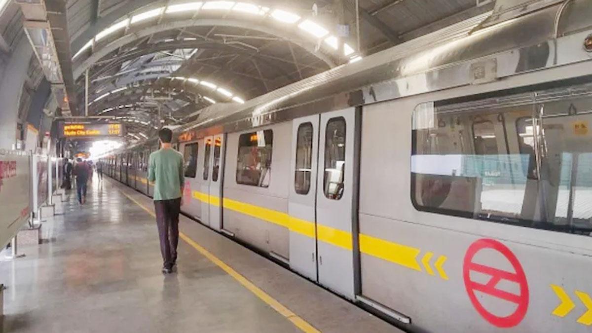 मेट्रो स्टेशन पर लड़की हुई यौन उत्पीड़न का शिकार (फोटो- गैटी इमेज)