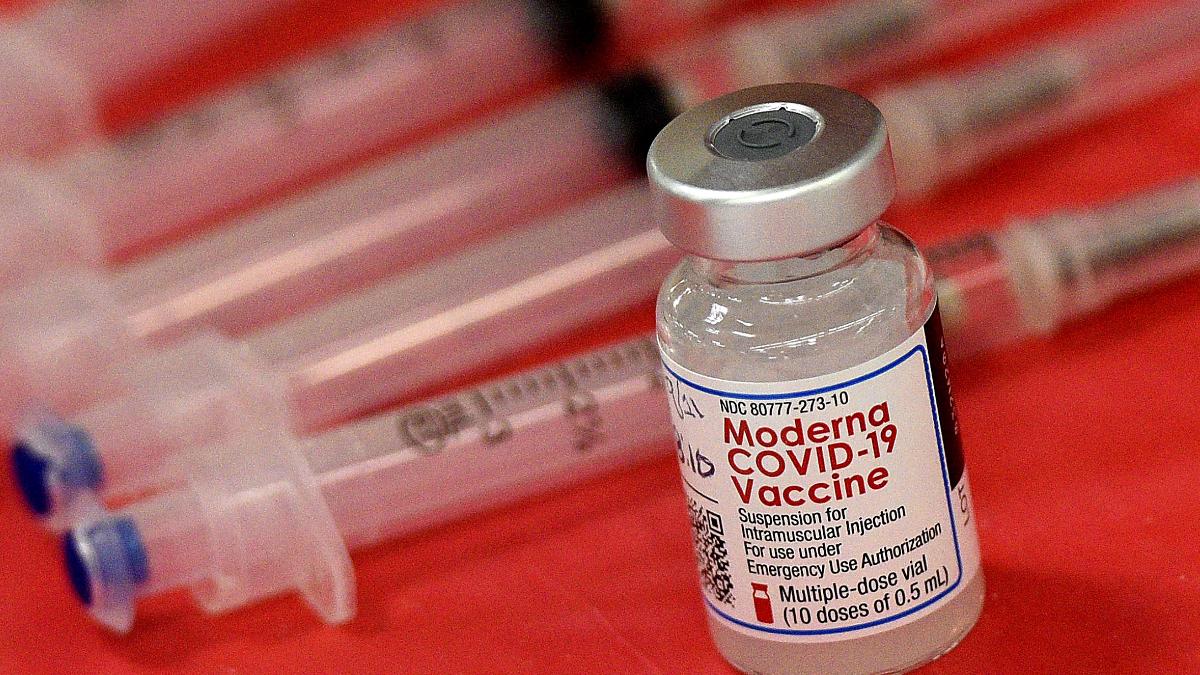 मॉडर्ना ने 800 से ज्यादा लोगों पर वैक्सीन का ट्रायल किया है. (फाइल फोटो-AP/PTI)
