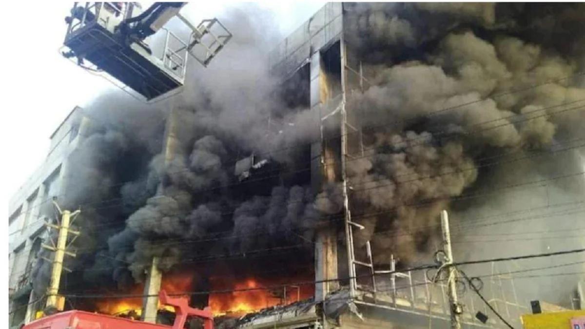 मुंडका अग्निकांड में 27 लोगों की हुई थी मौत (फाइल फोटो)