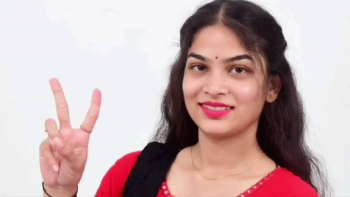 पंचायत चुनाव में लक्षिका डागर ने फतह हासिल की.