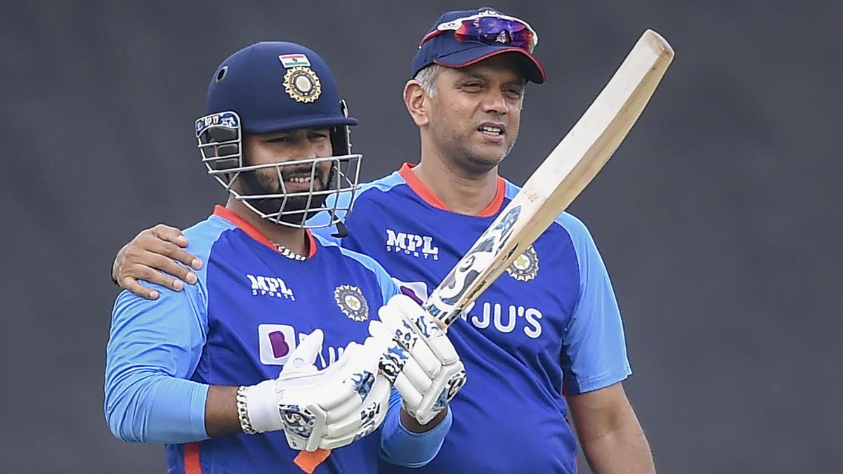Rahul Dravid, Rishabh Pant (PTI)
