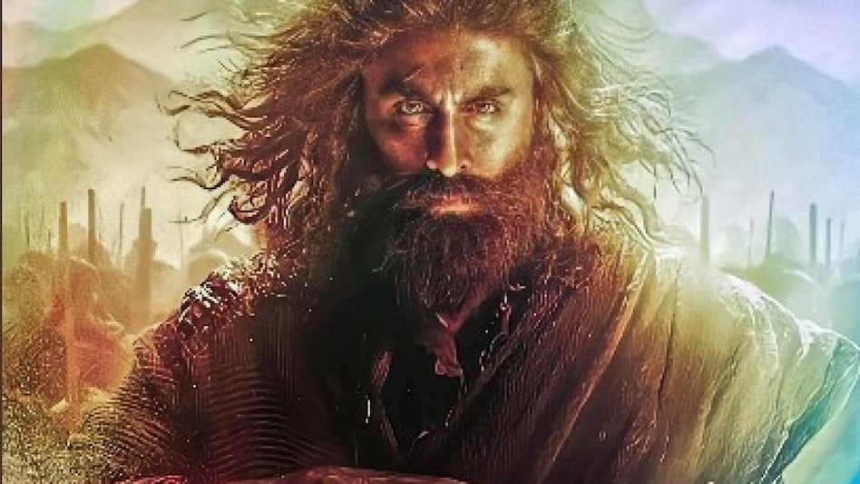 Shamshera Trailer: एक लुटेरे ने लिया गोरी सल्तनत से पंगा, क्या अंग्रेजों को पछाड़ पाएगा शमशेरा? - Shamshera Trailer review ranbir kapoor sanjay dutt vaani kapoor tmov - AajTak
