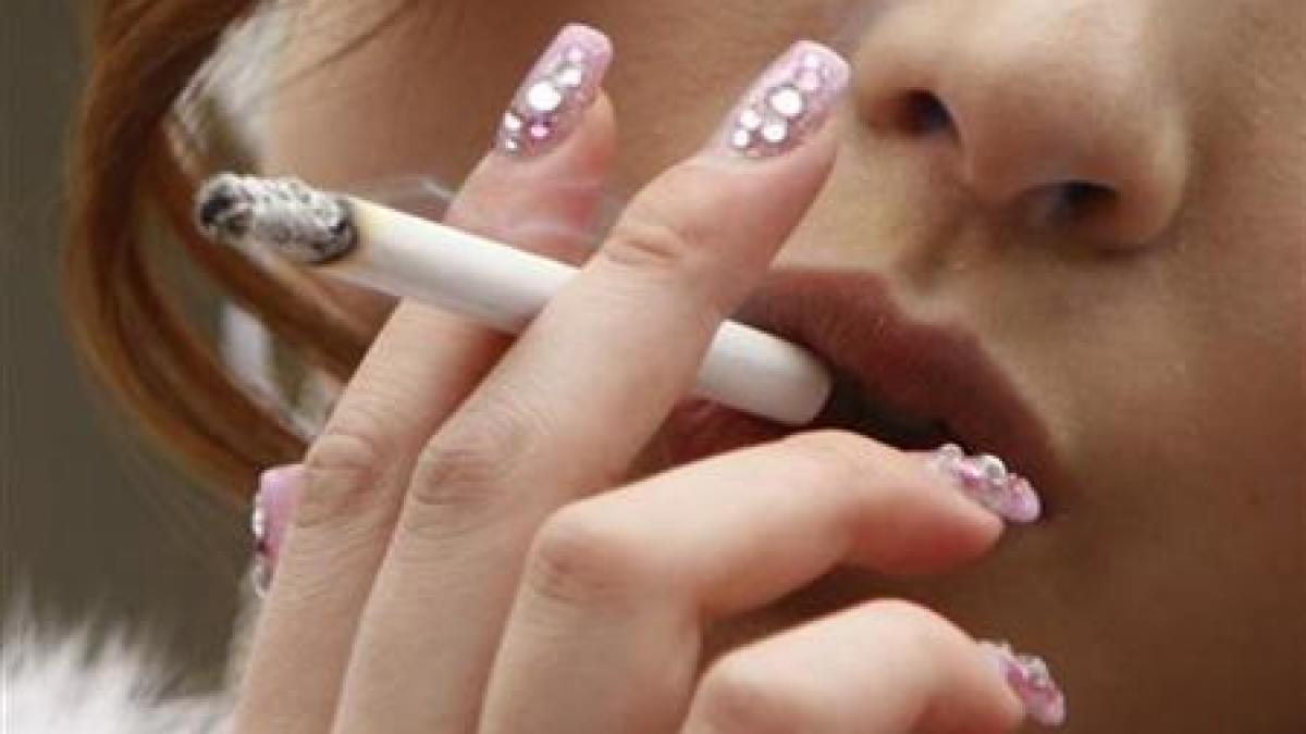 स्मोकिंग छोड़ने वाली प्रेग्नेंट महिलाओं को पैसे देगी सरकार (Credit- Reuters)