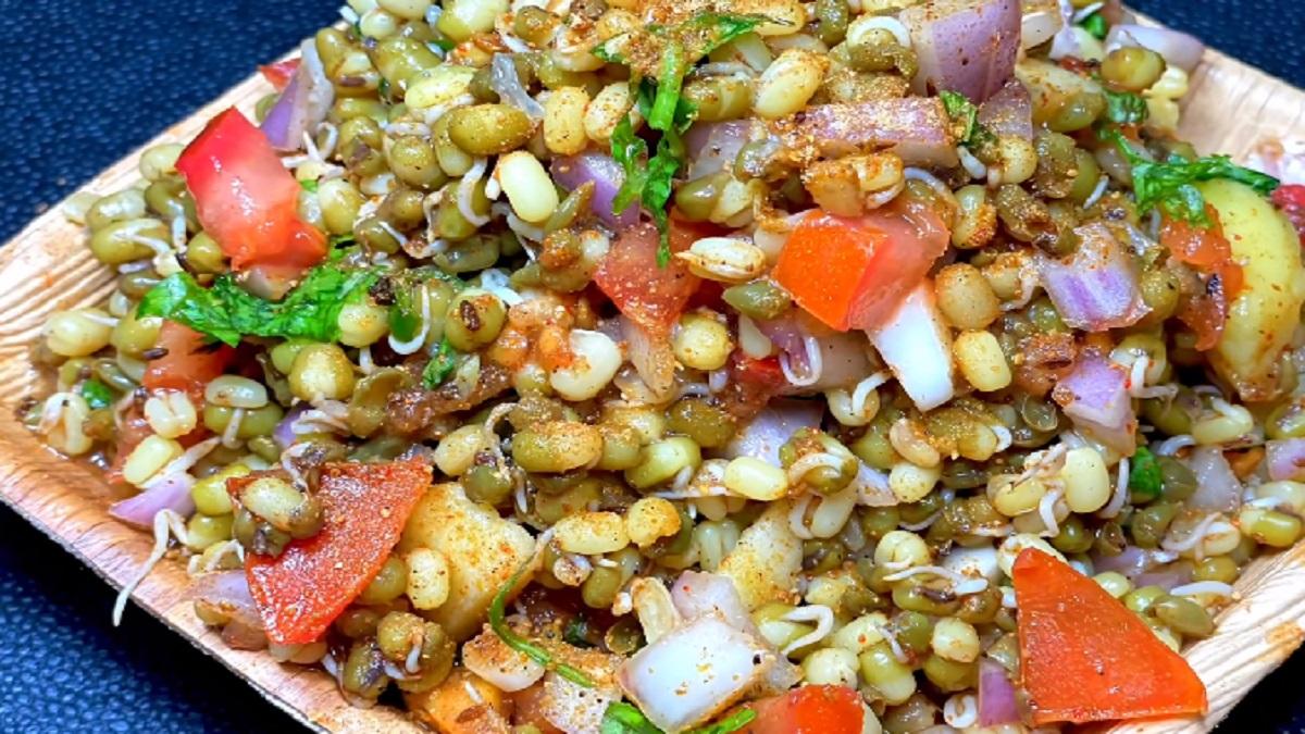 Sprouts Chat Recipe in Hindi