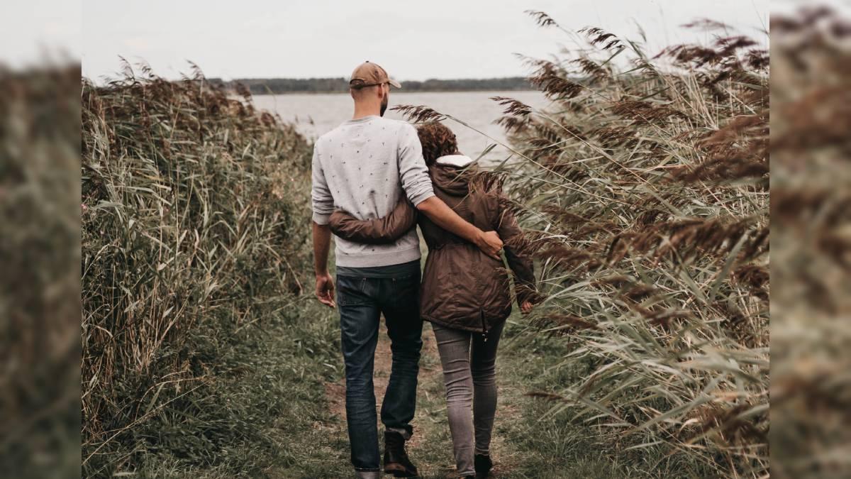 लंबे लोगों को शारीरिक समस्याएं हो सकती हैं (Photo: isaac mehegan/Unsplash)