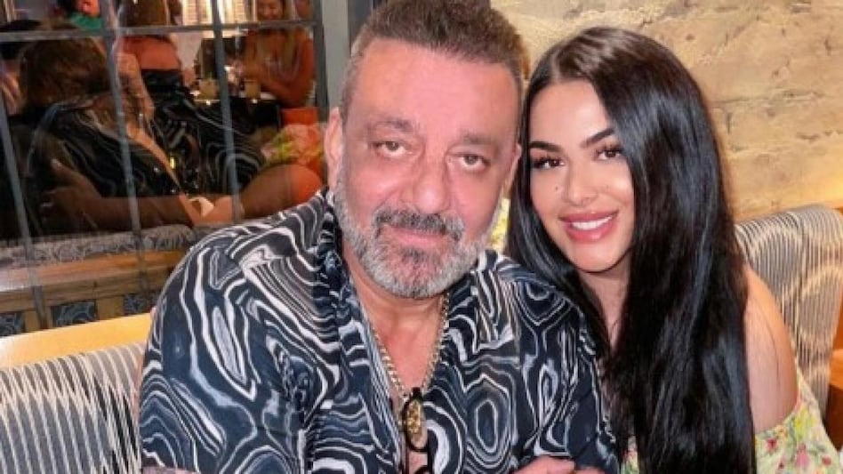 शादी में नहीं सेक्स तो सामने वाला चीटिंग कर रहा? संजय दत्त की बेटी त्रिशाला ने दिया जवाब - sanjay dutt daughter trishala dutt marriage no sex mental health glamorus look tmov -