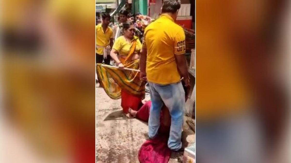 सोशल मीडिया पर वीडियो वायरल.