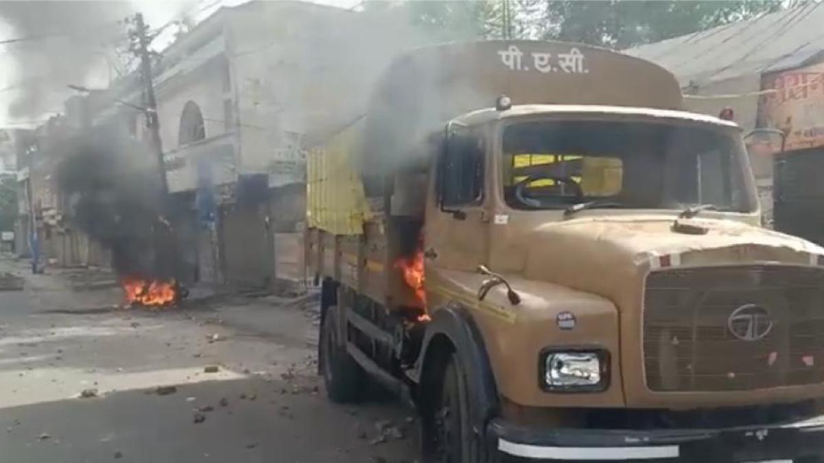 नूपुर के बयान के बाद हिंसा