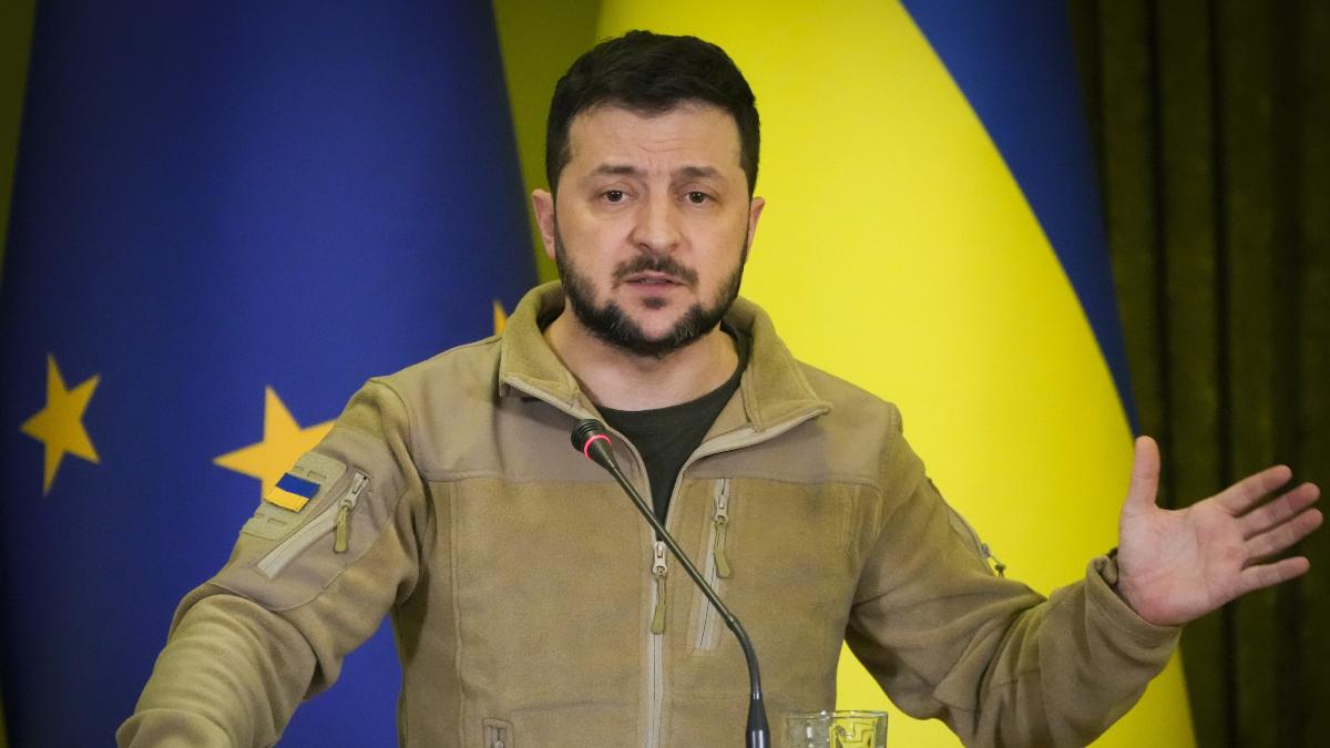 रूस से जंग के बाद जेलेंस्की ने यूक्रेन को EU की सदस्यता देने की मांग की थी. (फाइल फोटो-AP/PTI)