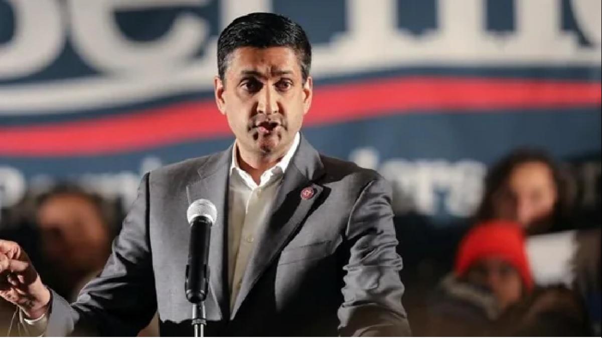 भारतीय मूल के अमेरिकी सांसद रो खन्ना (photo: Reuters)