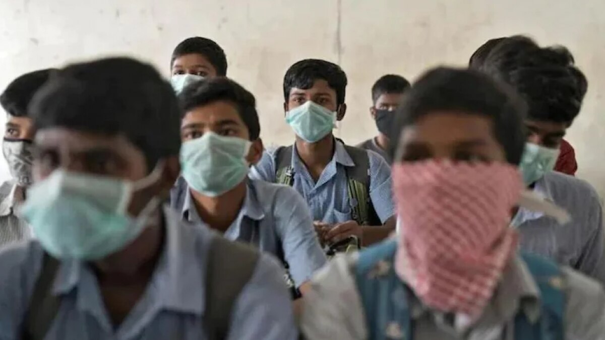 हिमाचल के स्कूल में कोरोना विस्फोट (सांकेतिक फोटो)