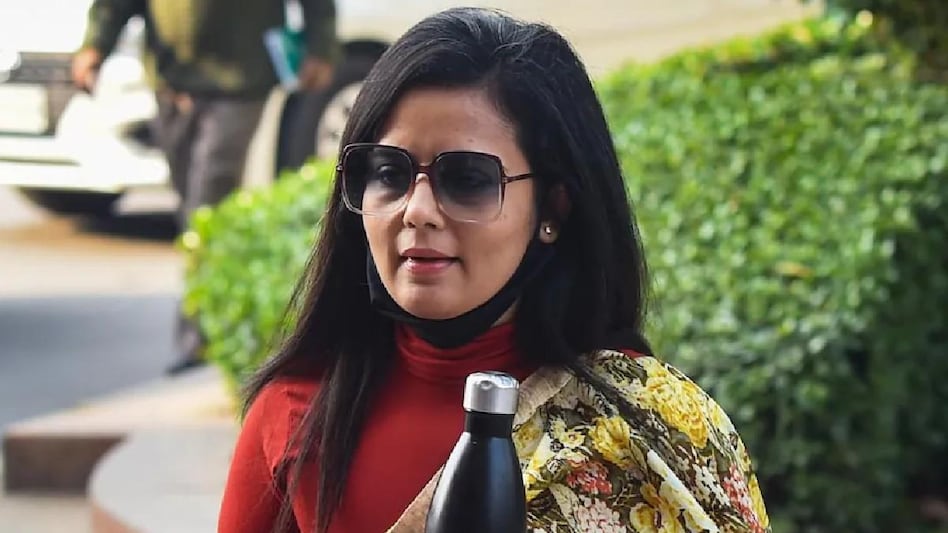 3 बैग लेकर संसद की एथिक्स कमेटी के सामने पहुंचीं TMC सांसद महुआ मोइत्रा, इसके बाद… - TMC MP Mahua Moitra reached Parliament's Ethics Committee with 3 bags, after this…