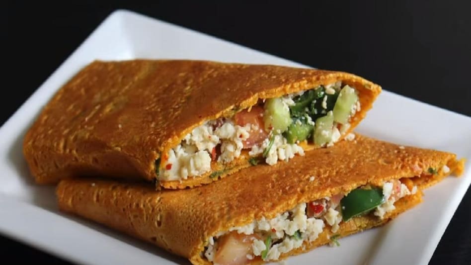 paneer chilla Paneer Chilla Recipe in Hindi: ब्रेकफास्ट में नए ट्विस्ट के लिए बनाएं पनीर चीला, फॉलो करें ये रेसिपी - Paneer Chilla Recipe in hindi How To Make Paneer Chilla Breakfast Special Healthy