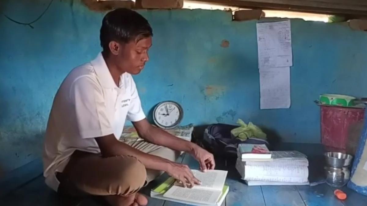 दिहाड़ी मजदूर के बेटे को मिला 2.5 करोड़ का स्कॉलरशिप