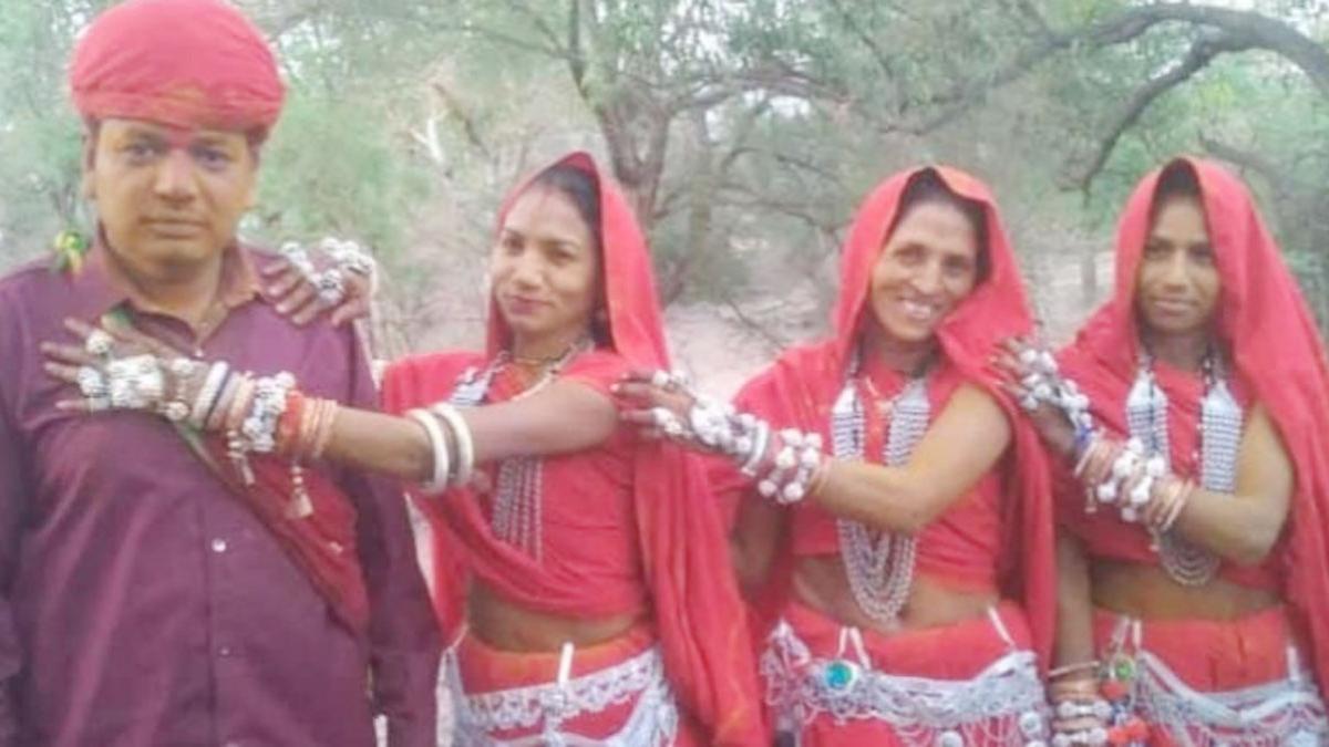 एमपी में पूर्व सरपंच की दो पत्नियां जीतीं चुनाव (फोटो- आजतक)