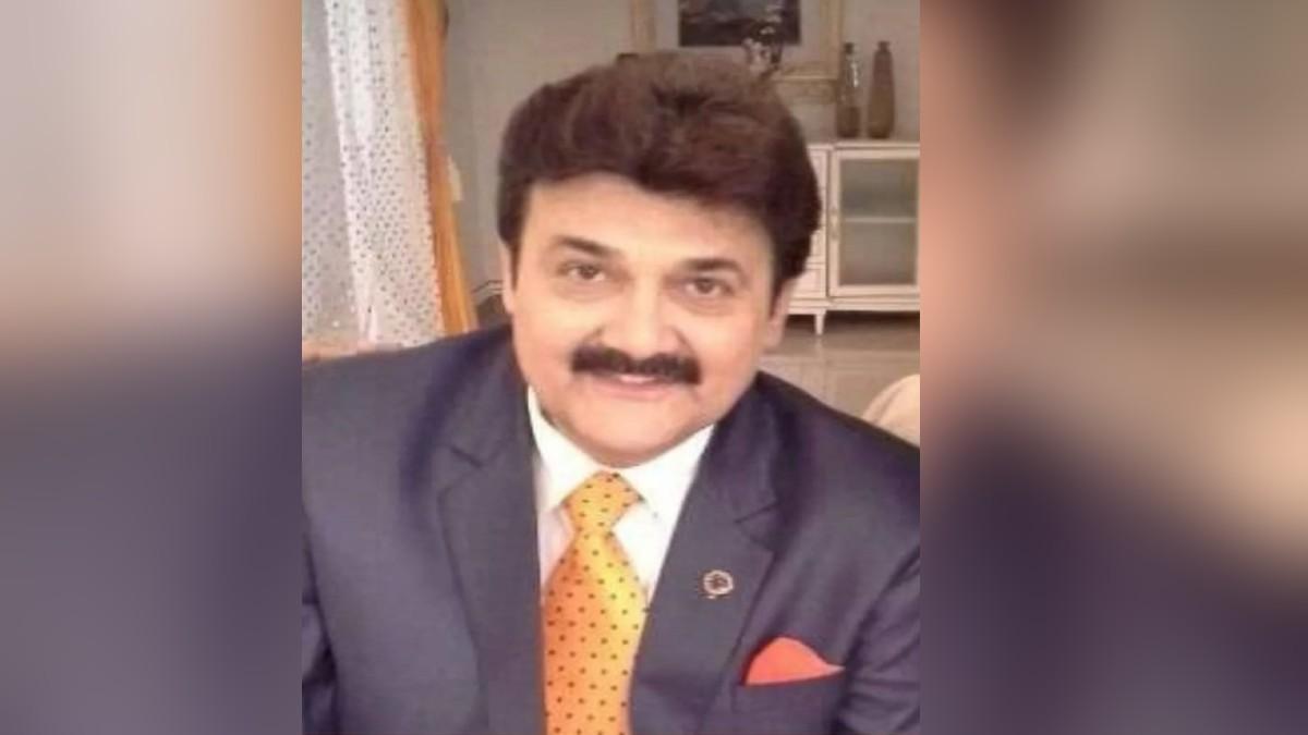 एक्टर रसिक दवे का निधन हो गया है.