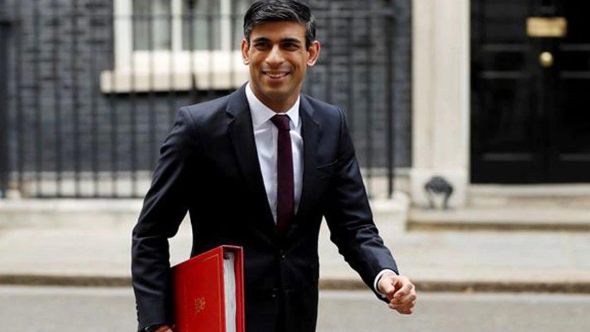 ऋषि सुनक ब्रिटेन पीएम की रेस में सबसे आगे 