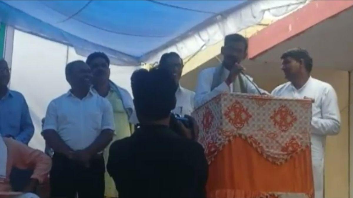 पत्थर की पेटी, फावड़े के बेंट और 2 रखो पिस्टल, BJP विधायक बोले- गर्दन बचानी है तो एक हो जाओ