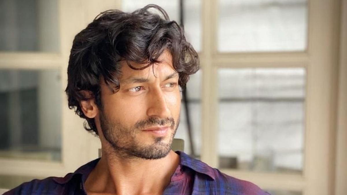 फैन के लिए Vidyut Jammwal ने उठाया ऐसा रिस्क, देखकर लोग बोले- एक ही दिल है कितनी बार जीतोगे