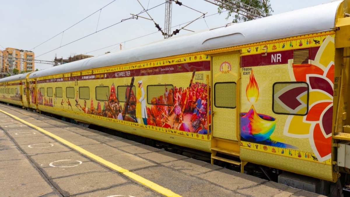 Indian Railways: अयोध्या, काशी समेत इन धार्मिक स्थलों की करें यात्रा, ऐसे करवाएं बुकिंग, जानें किराया और डिटेल्स - indian railways irctc bharat gaurav train august 24 booking ...