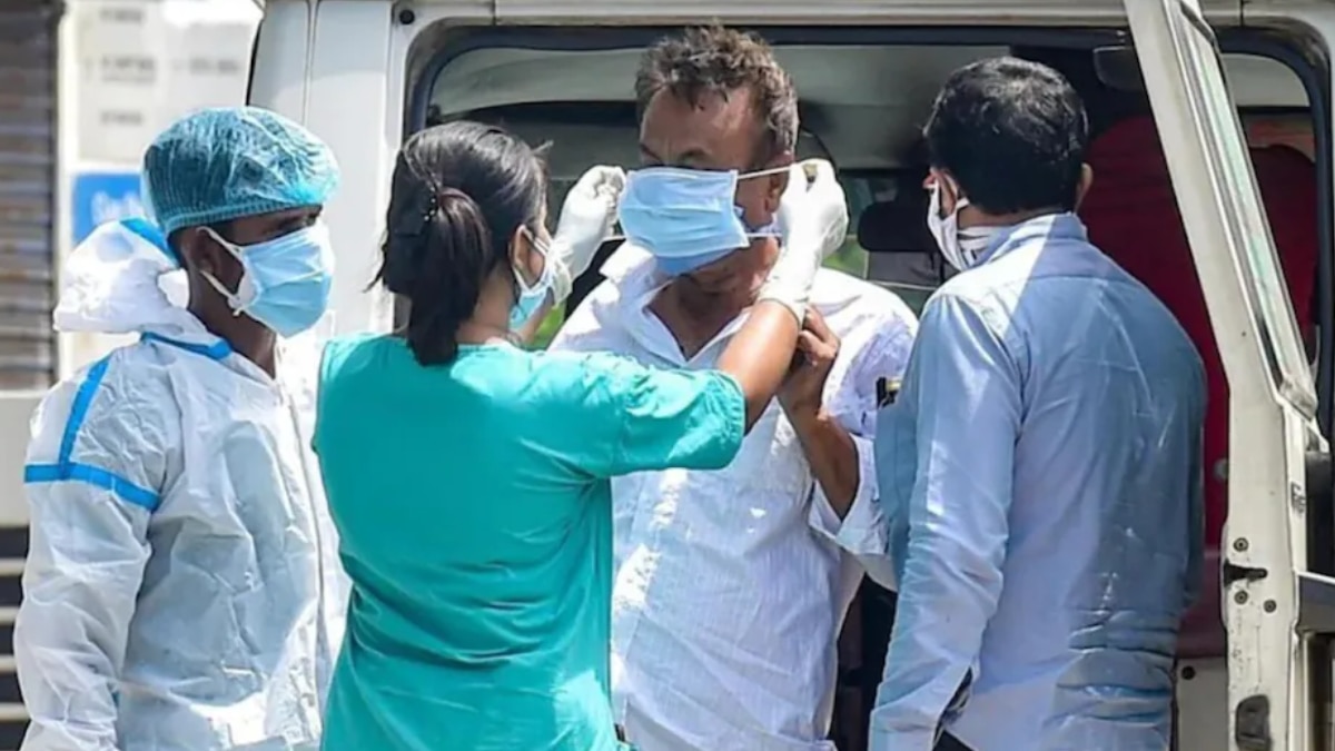 कोरोना वायरस की जांच (File Photo)