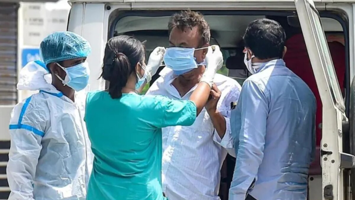 देश में कोरोना की रफ्तार एक बार फिर बढ़ने लगी है