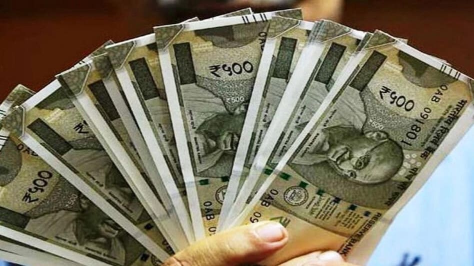 छत्तीसगढ़: इन कर्मचारियों की बल्ले-बल्ले, सरकार ने किया DA में 6% का इजाफा - Dearness Allowance hiked by 6pc for govt employees in Chhattisgarh says CM Bhupesh Baghel tutc - AajTak