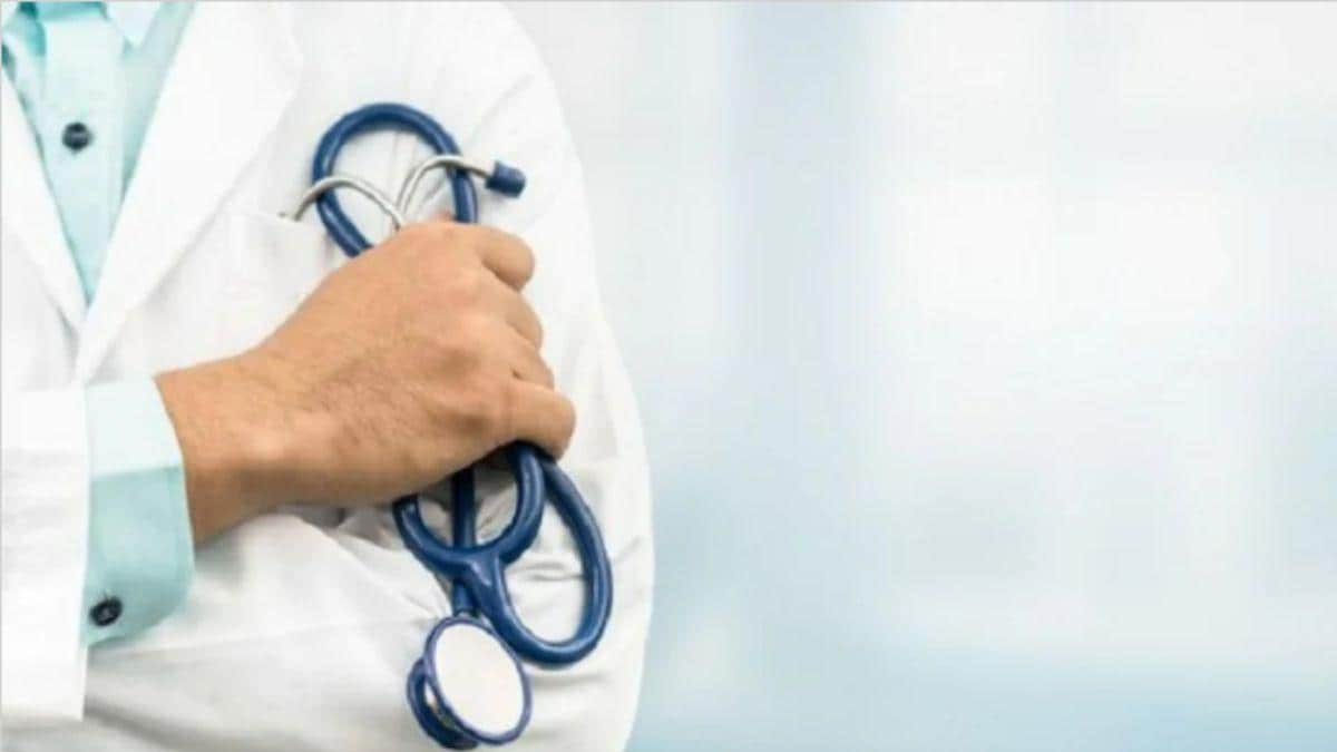 UP में सरकारी डॉक्टरों के तबादले रद्द होने का सिलसिला जारी, 42 और ट्रांसफर कैंसिल किए - Continuation cancellation transfer government doctors UP continues 42 more transfers canceled ntc ...