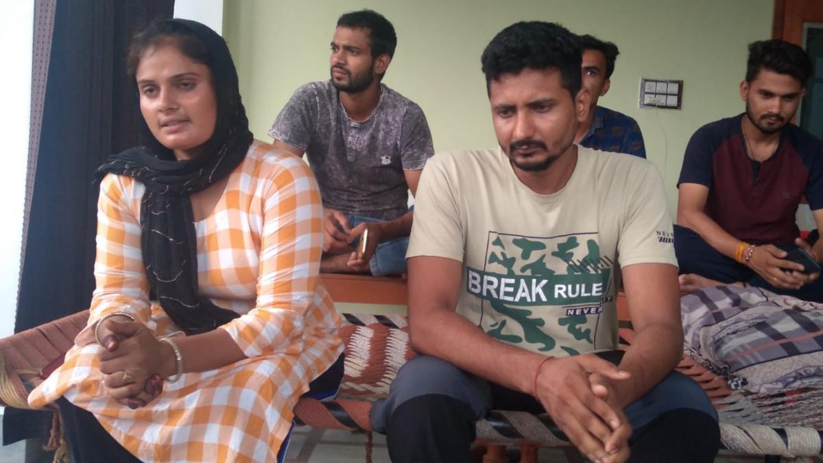 राहुल के साथ फरमानी नाज 