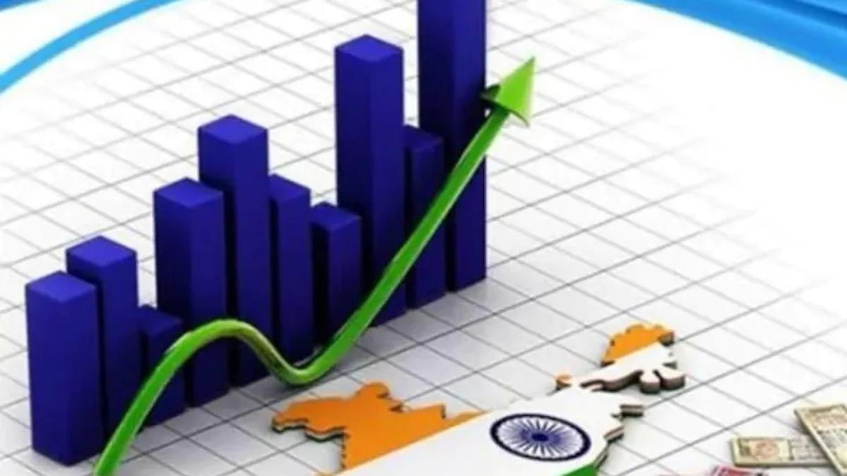 सबसे आगे भारत की अर्थव्यवस्था!