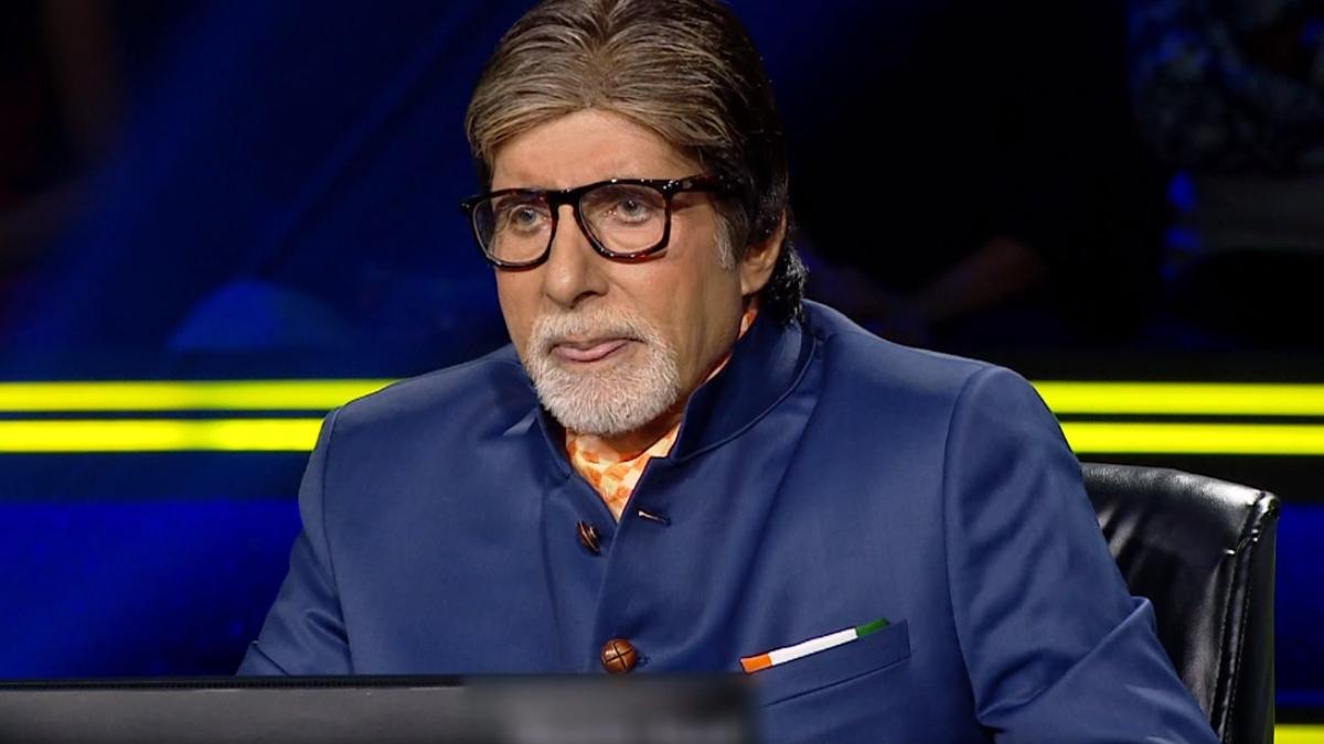KBC 2022 Episode Updates स्कूल में फुटबॉल खेलते हुए अमिताभ बच्चन का