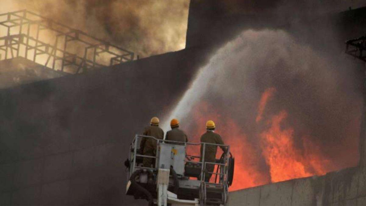 पटपड़गंज इंडस्ट्रियल एरिया में लगी आग (फाइल फोटो)