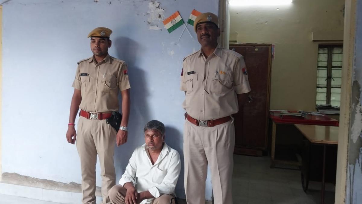 पुलिस की गिरफ्त में भाजपा सांसद रंजीता कोली के भाई (ओम प्रकाश कोली)