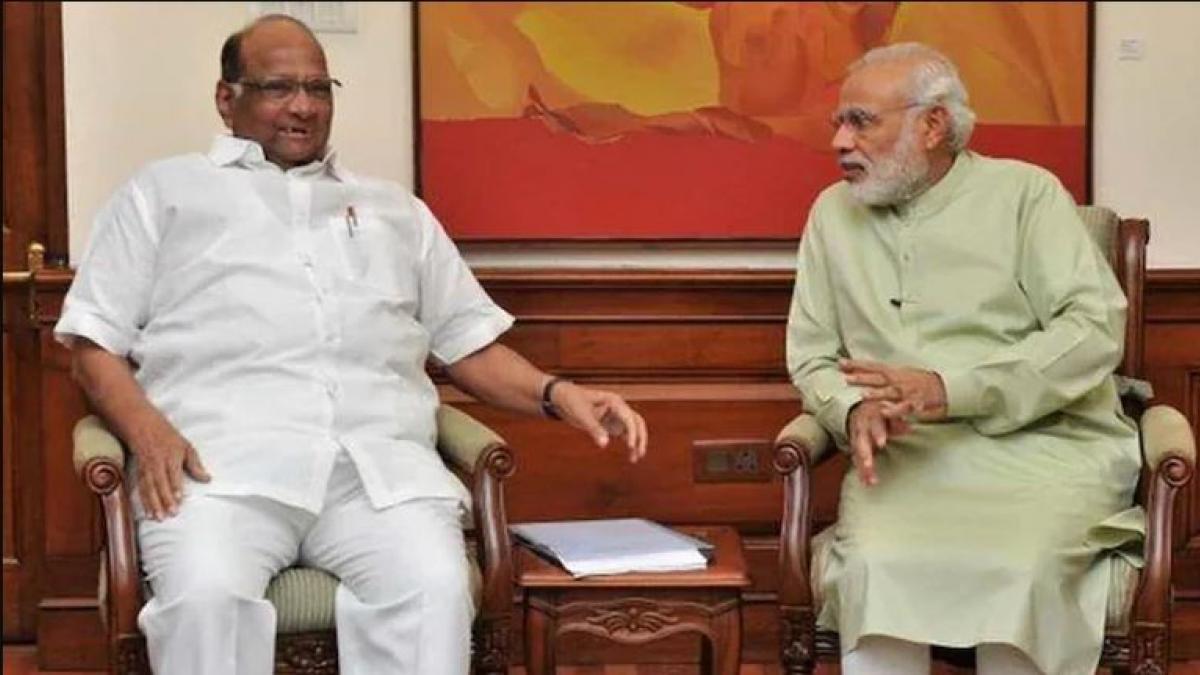 एनसीपी प्रमुख शरद पवार और पीएम नरेंद्र मोदी