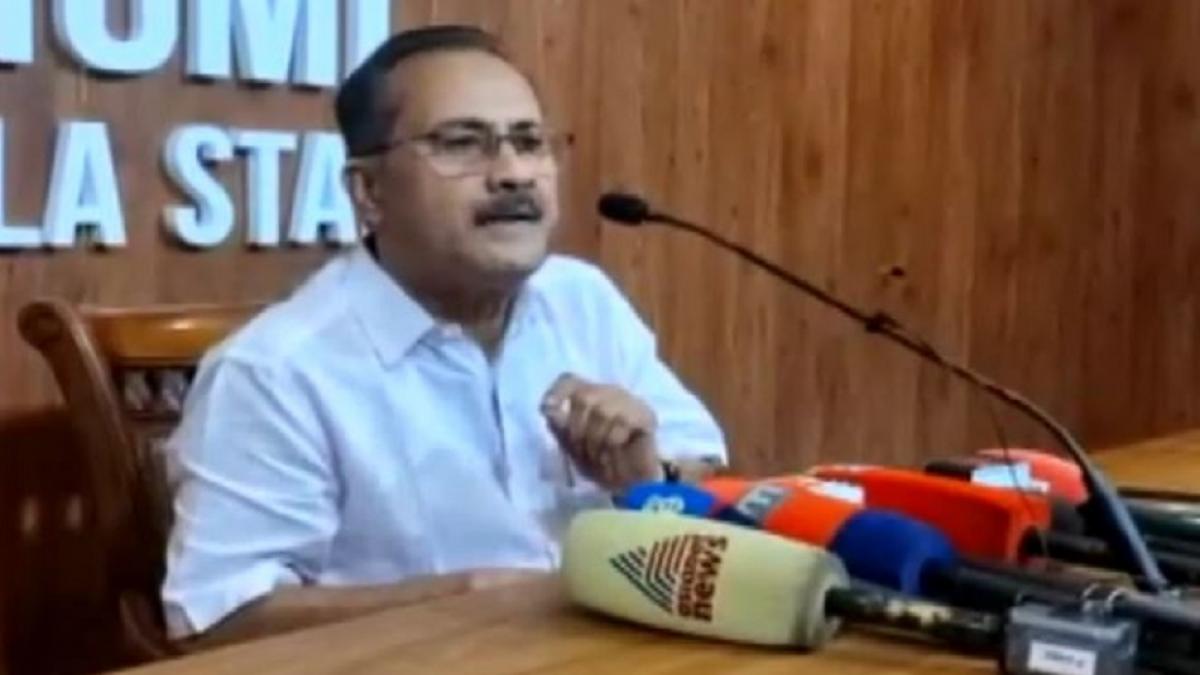 केरल में जेंडर न्यूट्रल यूनिफॉर्म को लेकर मुस्लिम संगठन की आपत्ति.