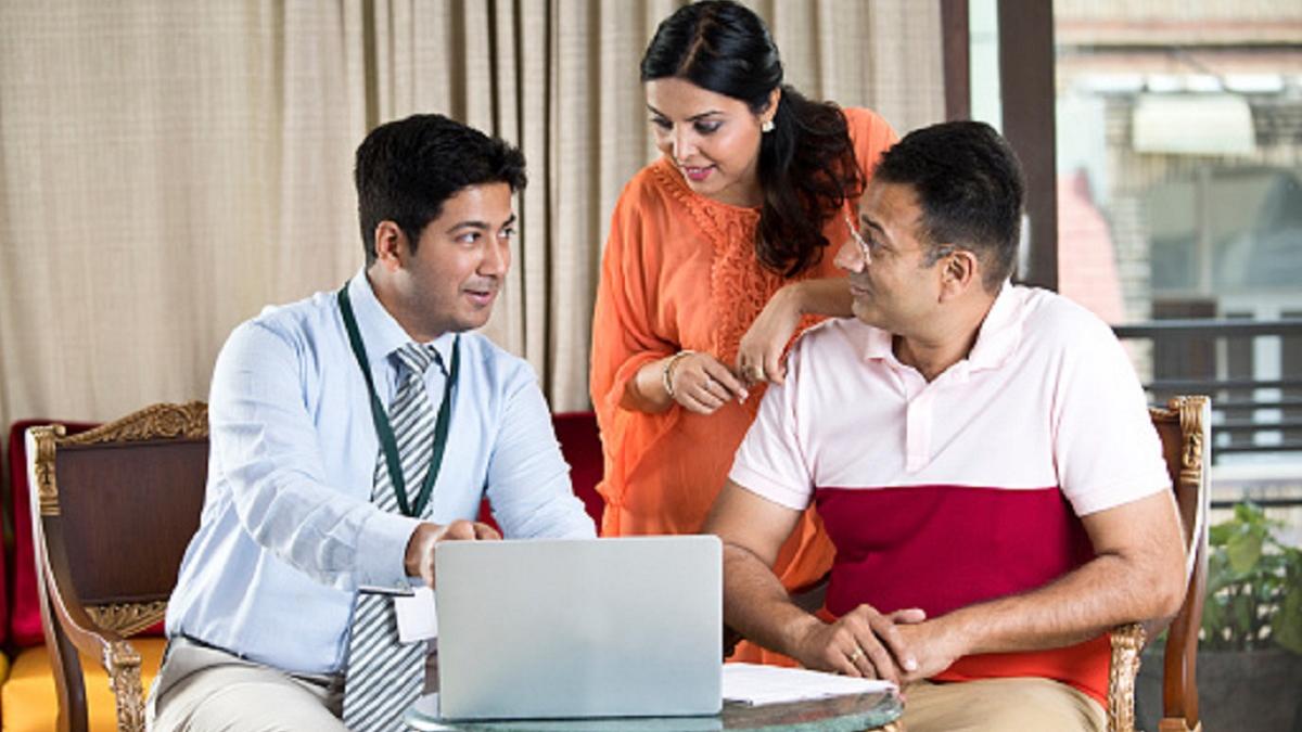 इंश्योरेंस सेक्टर में बढ़ी नौकरियां (Photo : Getty)