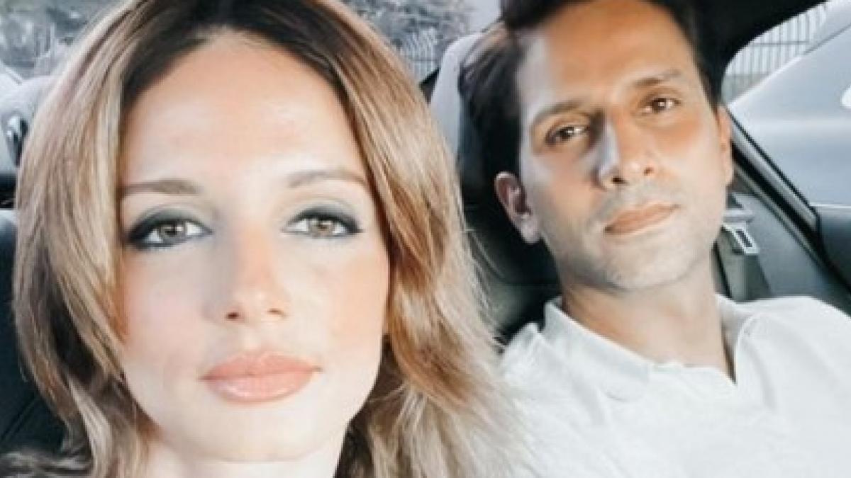 सुजैन खान-अरसलान गोनी