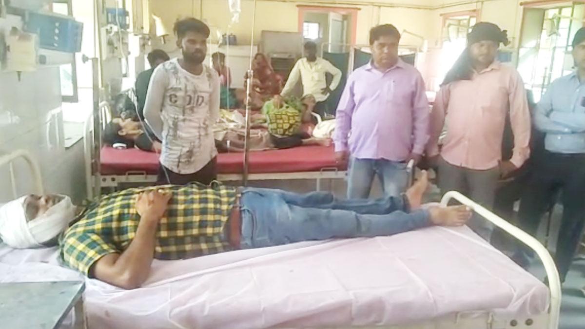 स्कूल टीचर पर जानलेवा हमला (फोटो-आजतक)