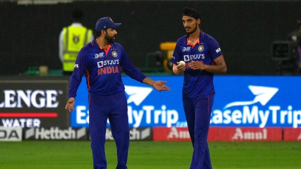 Arshdeep Singh: अर्शदीप सिंह के विकिपीडिया पेज पर किसने जोड़ा 'खालिस्तानी' कनेक्शन? सरकार सख्त, भेजा नोटिस