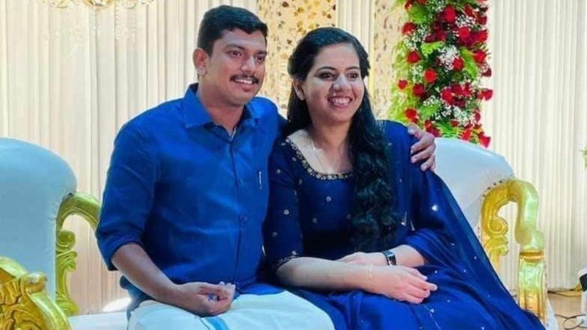 केरल सीएम पिनाराई विजयन भी दोनों युवा नेताओं को आशीर्वाद देने पहुंचे (फाइल फोटो)