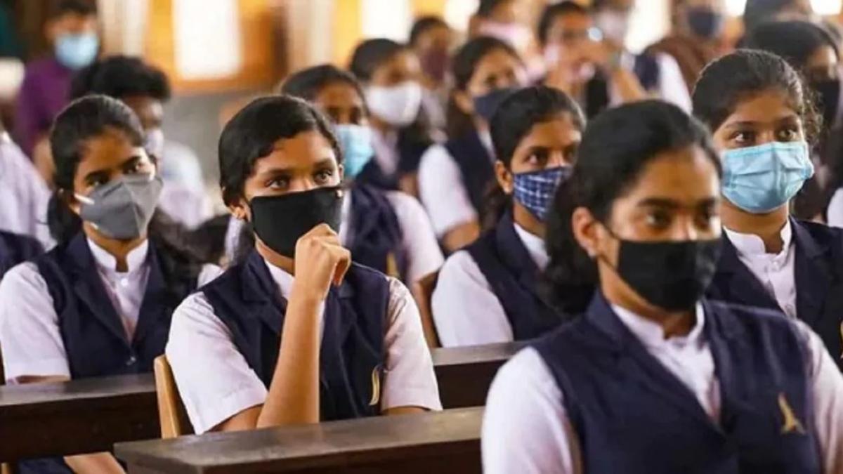 दिल्ली में शिक्षा की खराब गुणवत्ता के लिए MCD को नोटिस भेज दिया गया