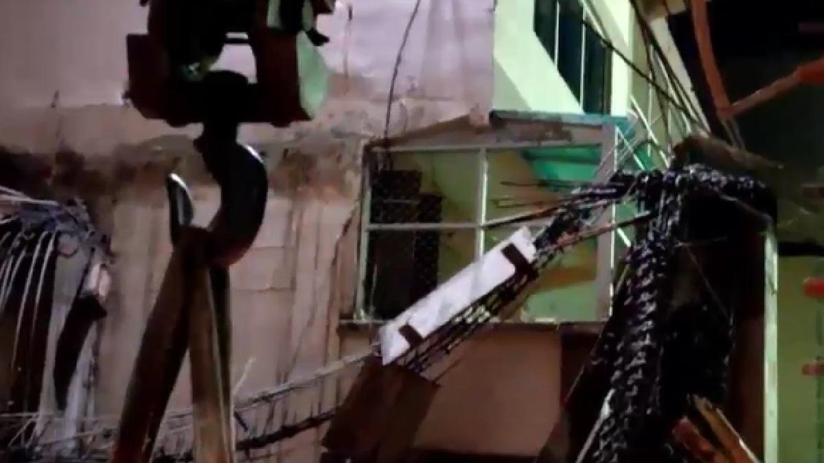 इस्‍लामिया कॉलेज ऑफ कॉमर्स परिसर में दो म‍ंजिला बिल्डिंग ढही