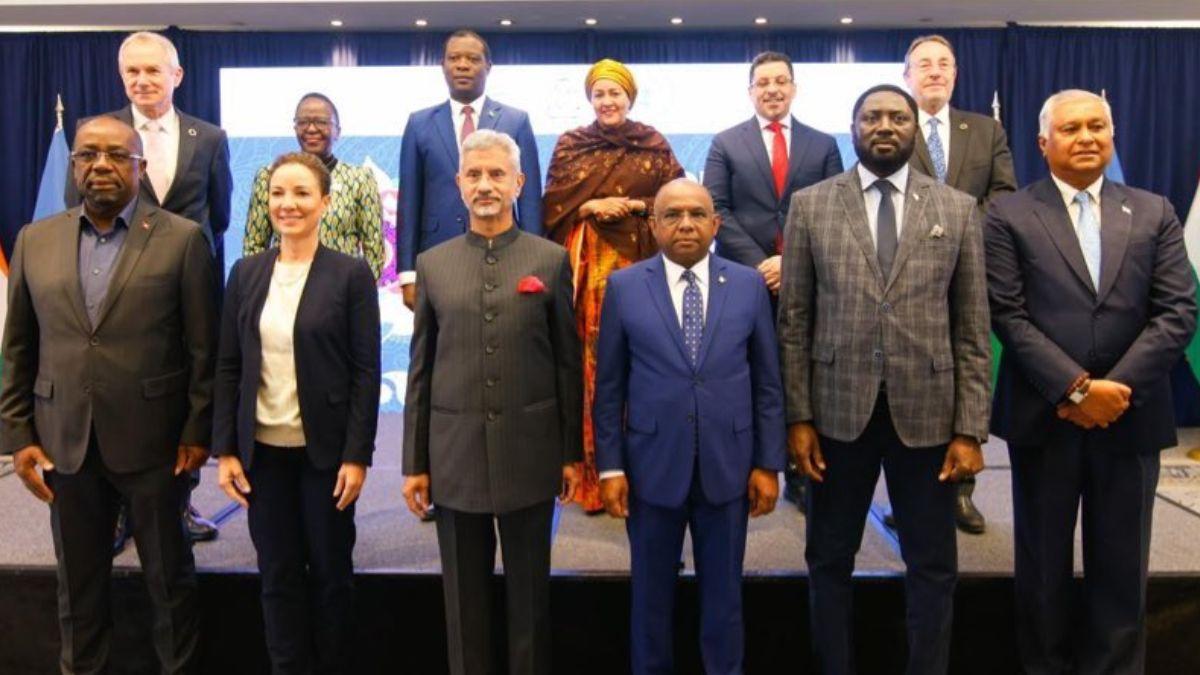 'खून के धब्बों को बयानबाजी से नहीं ढक सकते, सीमा पर आतंकवाद बर्दाश्त नहीं', जयशंकर ने पाकिस्तान-चीन से दो टूक कहा